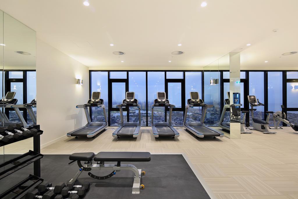 Experience Platinum Hotel Apartments Мельбурн Экстерьер фото