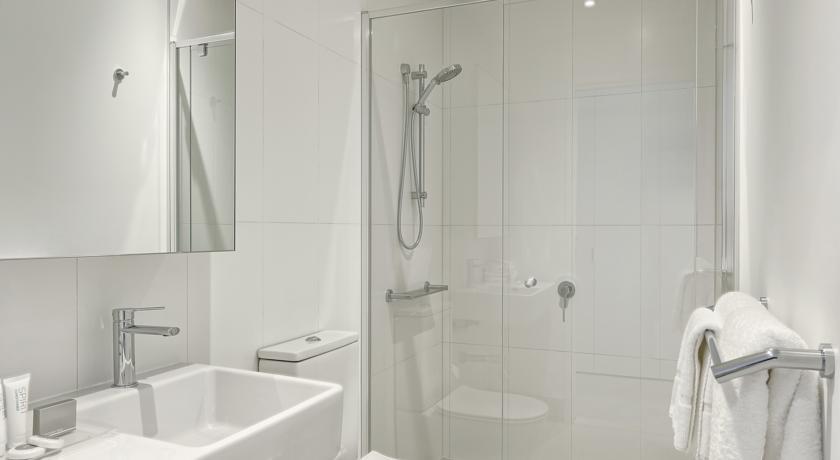 Experience Platinum Hotel Apartments Мельбурн Экстерьер фото