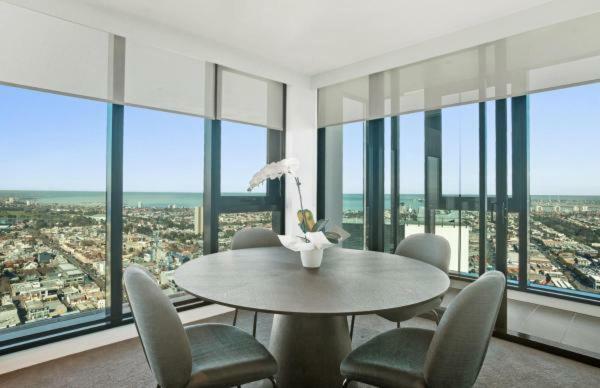 Experience Platinum Hotel Apartments Мельбурн Экстерьер фото