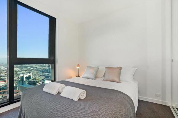 Experience Platinum Hotel Apartments Мельбурн Экстерьер фото